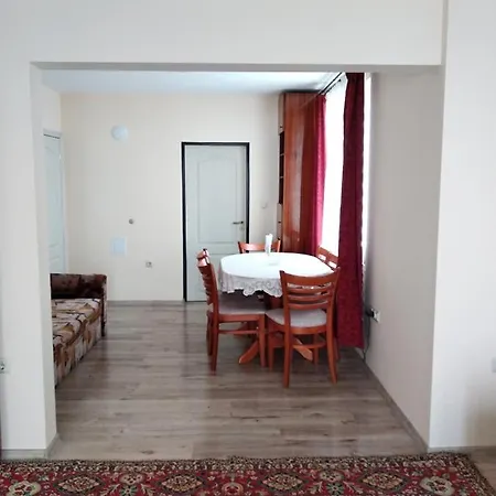 деспина Apartment Balchik